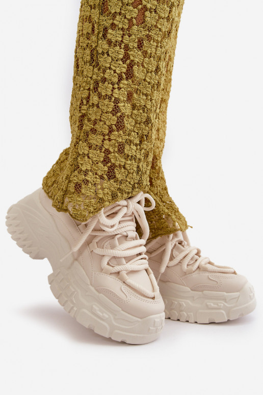 Sneakers tüüpi jalanõud Pealiste omad Sellel onssiivsel tallal Elevandiluu värvi Nevela Sneakers tüüpi jalanõud Pealiste omad Sellel onssiivsel tallal Elevandiluu värvi Nevela