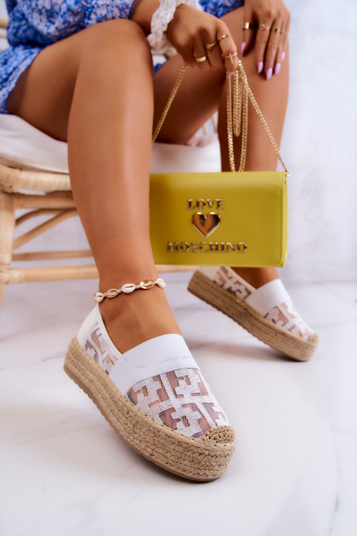 Pealiste omad Slip On stiilis espadrillid valget värvi Berkaley