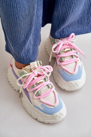 Sneakers tüüpi jalanõud Naiselik moodsate massiivsete taldadega Mitmevärvilised Nevela
