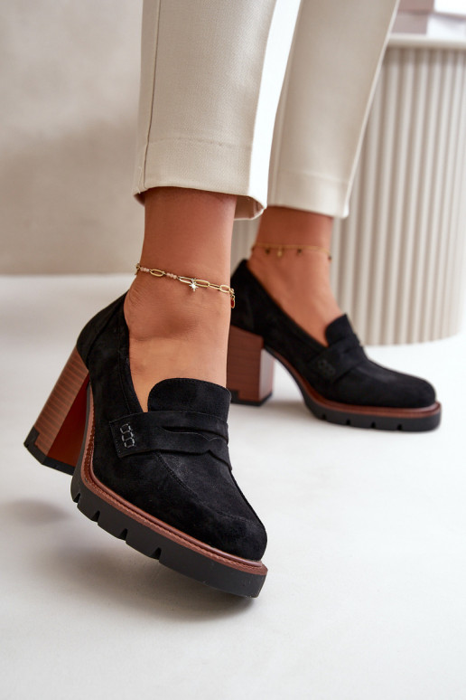 Naiste kõrge kontsaga kingad... Naiste kõrge kontsaga kingad...