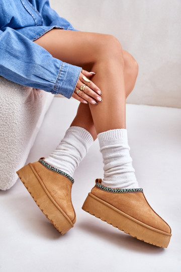 Plätud Pealiste omad platvormiga Z Haftem pruunid värvi Neroma