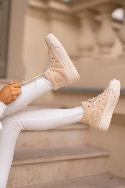 voodriga naiste saapad karusnahaga Typu Baranek Big Star OO274A444 beeži värvi voodriga naiste saapad karusnahaga Typu Baranek Big Star OO274A444 beeži värvi