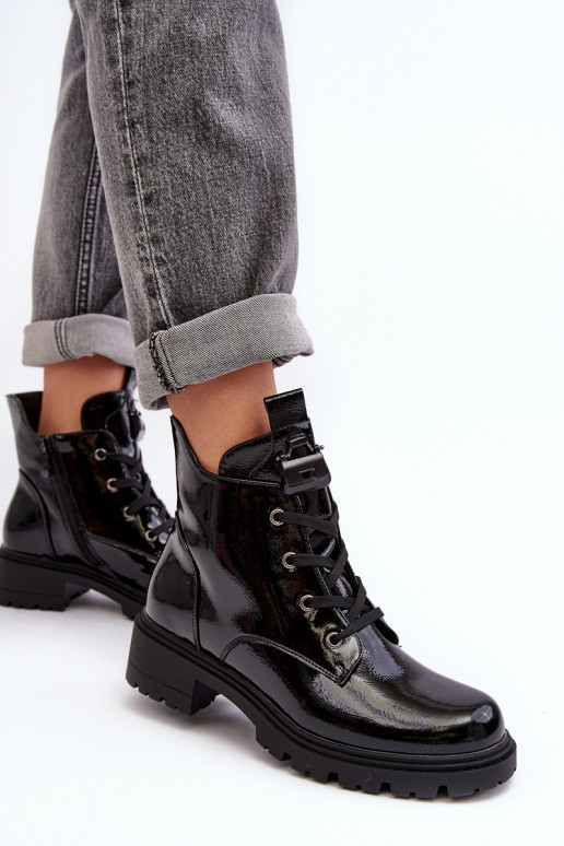 Naiste lakk efektiga lukuga kontsad... Naiste lakk efektiga lukuga kontsad...