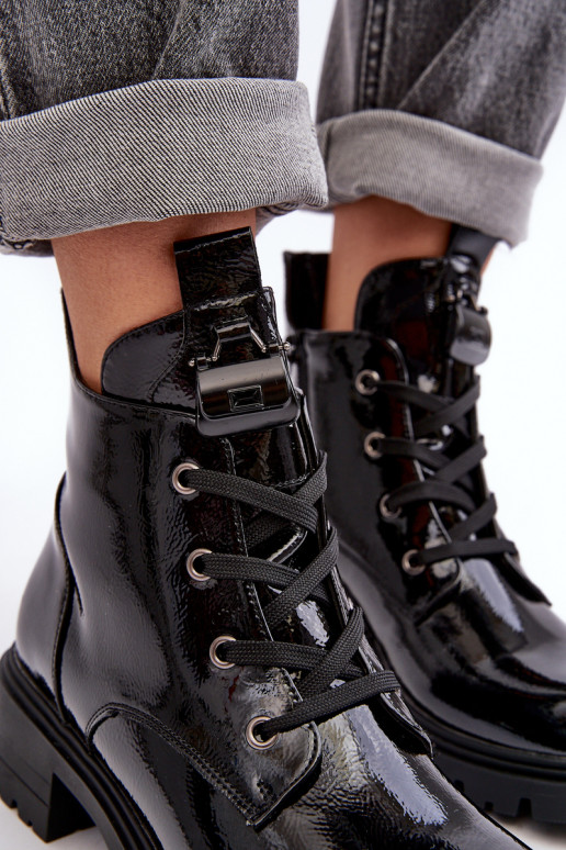 Naiste lakk efektiga lukuga kontsad... Naiste lakk efektiga lukuga kontsad...