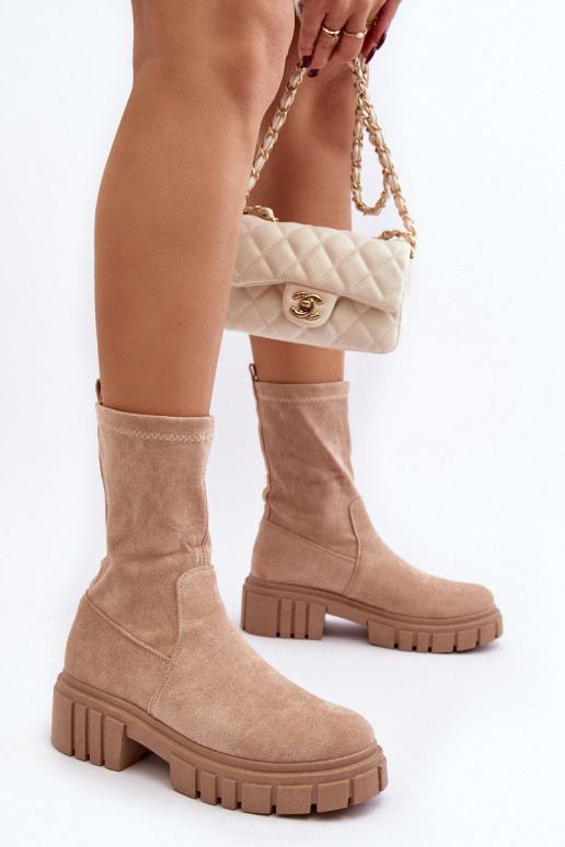 Saapad laiade nööridega beeži värvi... Saapad laiade nööridega beeži värvi...