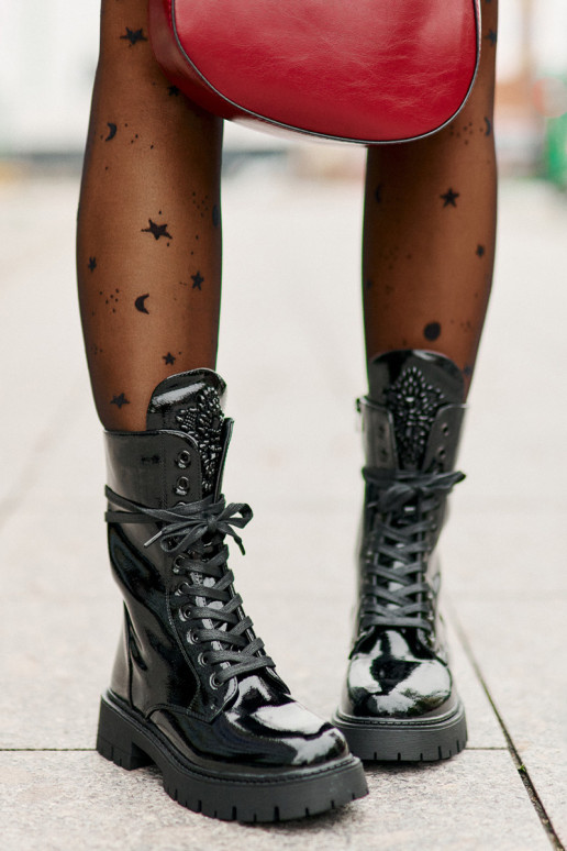 Laque voodriga saapad kaunistustega msuud Kelilea Laque voodriga saapad kaunistustega msuud Kelilea