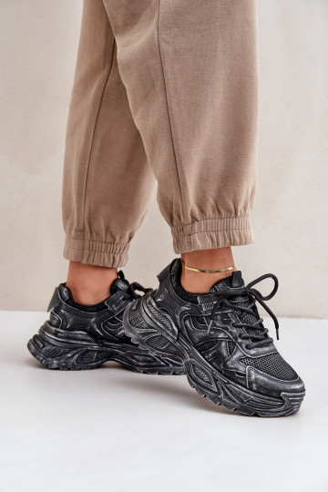 Sneakers-stiilis naiste saapad Z Przetarciami platvormiga musta värvitoonis SeladĮen