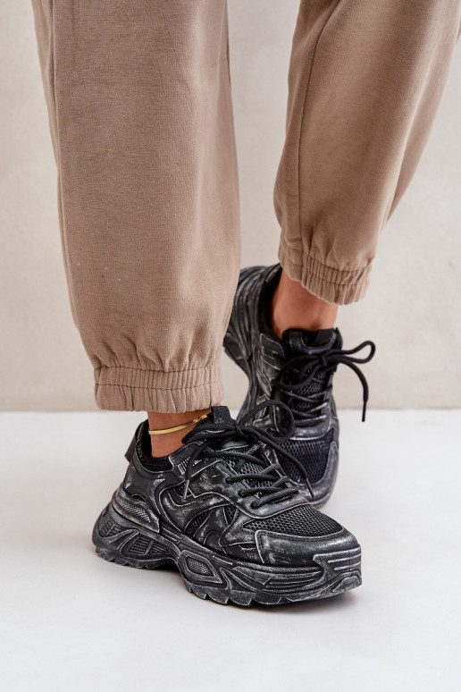 Sneakers-stiilis naiste saapad Z Przetarciami platvormiga musta värvitoonis SeladĮen