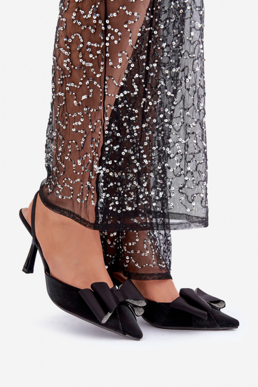 Riidest kõrge kontsaga lipsukesega msuud Selatea