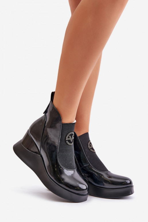 Lakitud saapad, soojustatud Vinceza... Lakitud saapad, soojustatud Vinceza...