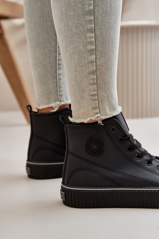 Naiste isolatsiooniga vabaaja... Naiste isolatsiooniga vabaaja...