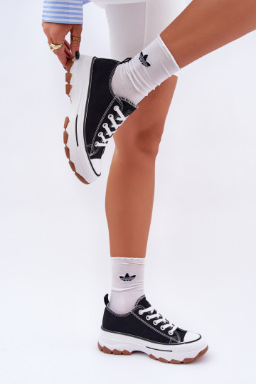 Sellel ondal naiste saapad platvormiga msuud Aradsissein