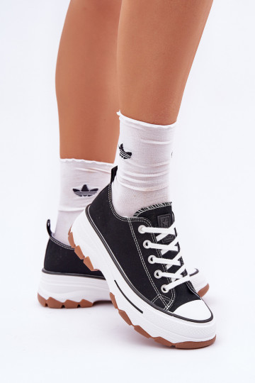 Sellel ondal naiste saapad platvormiga msuud Aradsissein 2