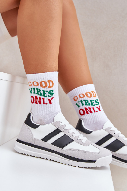 spordijalatsid Sneakers tüüpi jalanõud Pealiste omad valget värvi Galabis spordijalatsid Sneakers tüüpi jalanõud Pealiste omad valget värvi Galabis