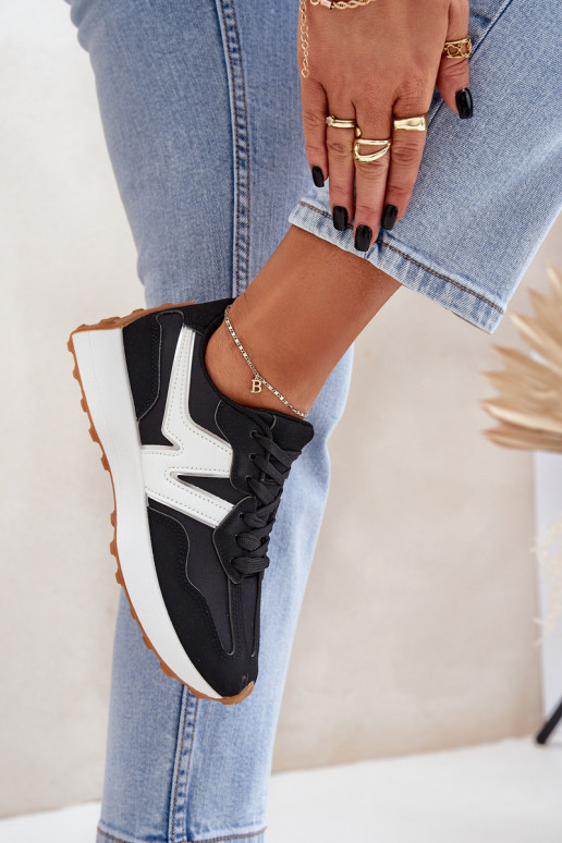 spordijalatsid Sneakers tüüpi jalanõud Pealiste omad msuud Britma spordijalatsid Sneakers tüüpi jalanõud Pealiste omad msuud Britma