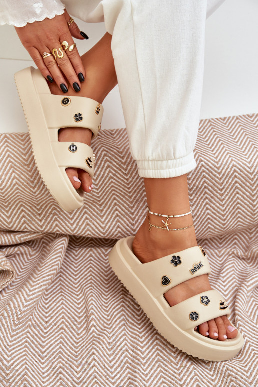 Kerged rannaplätud naiste plätud Z Przypinkami beeži värvi Ravanala