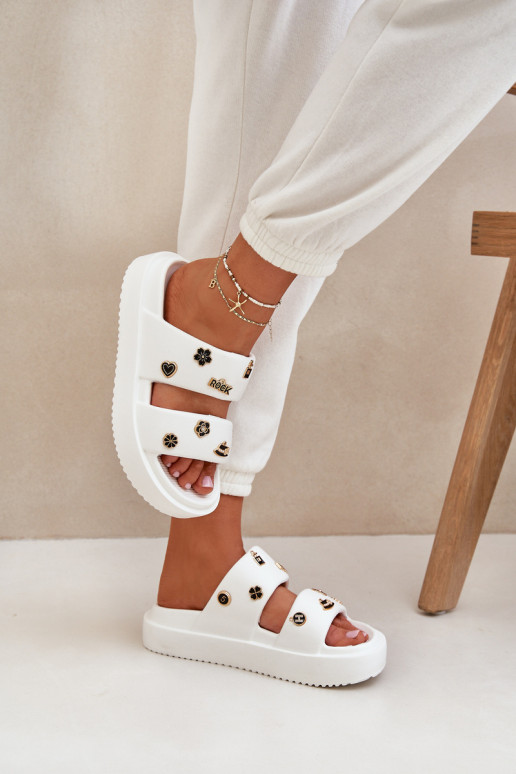 Kerged rannaplätud naiste plätud Z Przypinkami valget värvi Ravanala