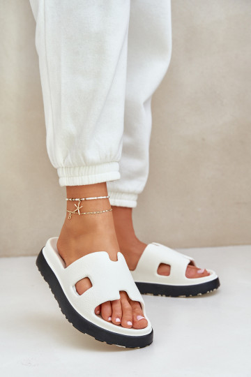 Kerged rannaplätud Plätud Väljalõigetega valget värvi Neladith 2