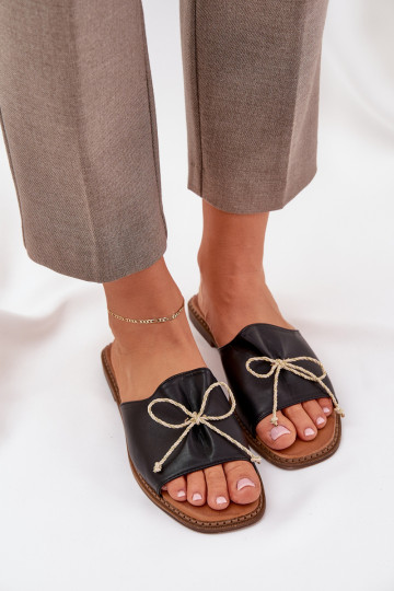 Plätud Lameda talla peal kaunistustega Kokardką msuud Deonelis