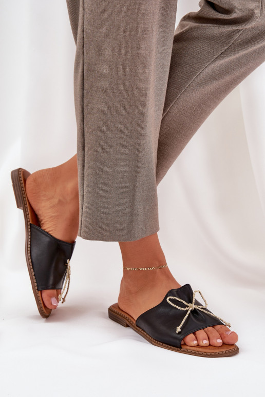 Plätud Lameda talla peal kaunistustega Kokardką msuud Deonelis