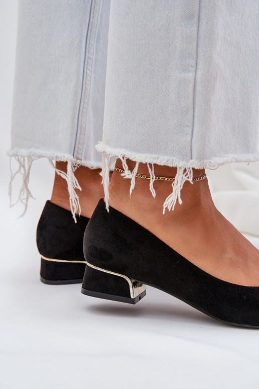 Kingad Sellel ondala kontsaga I Szpiczastymi Noskami msuud Terilara