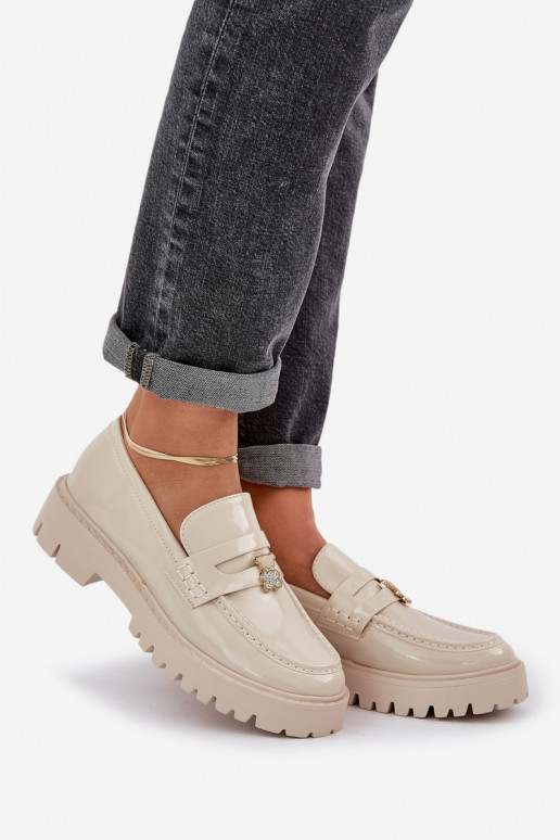 Lakitud mokassiinid Pealiste omad Z Przypinką Karu beeži värvi INulinea Lakitud mokassiinid Pealiste omad Z Przypinką Karu beeži värvi INulinea