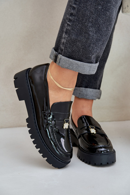 Lakitud mokassiinid Pealiste omad Z Przypinką Karu msuud INulinea