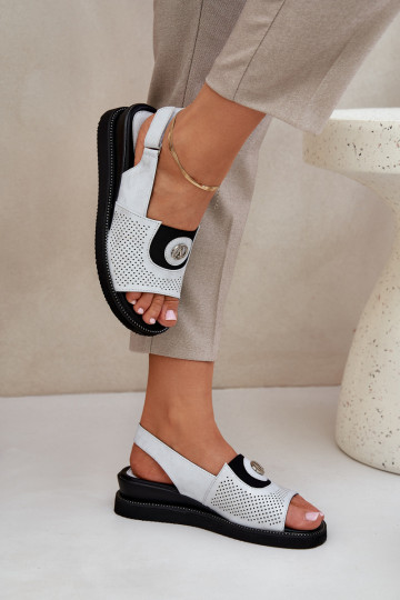 Pealistesandaalid platvormiga Hõbedat värvi Isnnoria