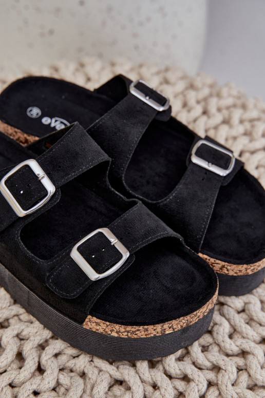 naiste plätud platvormiga neetide ja pandlaga msuud Aramia