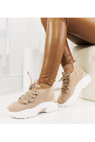 Beežid Barraza naiste tossud 2