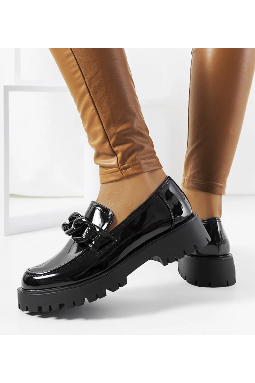 Mustad paksu tallaga lakknahast...