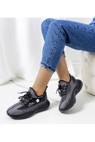 Mustad Molema naiste...