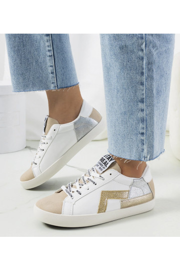 Amaal valged läikivad tossud