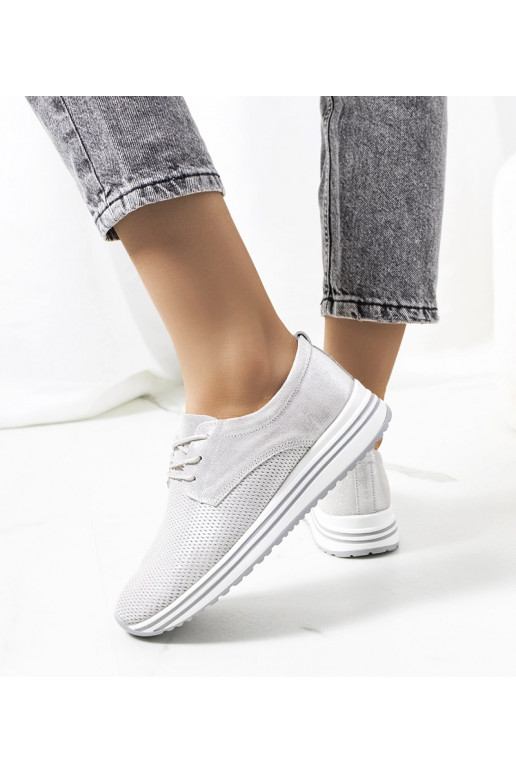 Hõbedased Serra nahast tossud