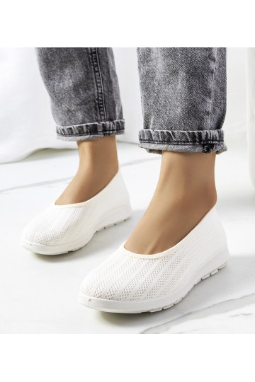 Meeri beežid tossud