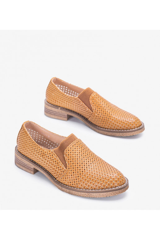 Pruunid ažuursed kingad Nilde