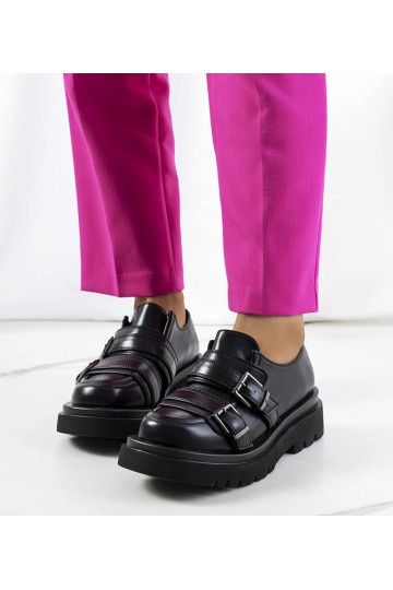 Mustad Riia Oxfordid