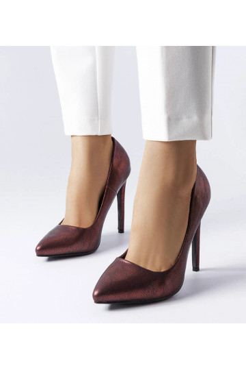 Punased läikivad kontsad...