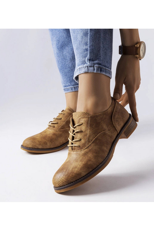 Pruunid perforeeritud Kairaouani kingad