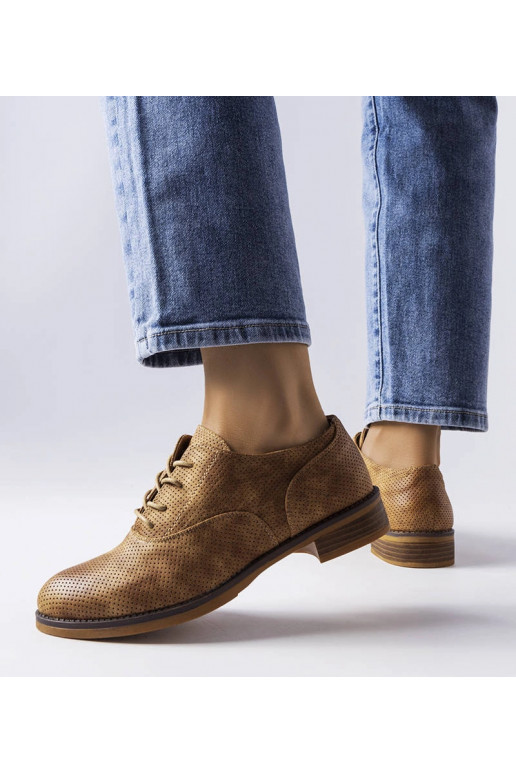 Pruunid perforeeritud Kairaouani kingad