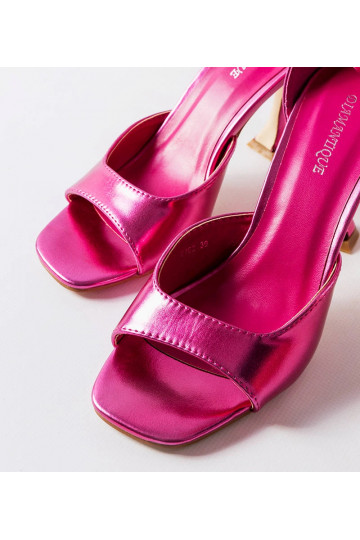 Delinda sädelevad roosad... 2