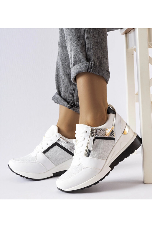 Deodata valged kiiluga tossud