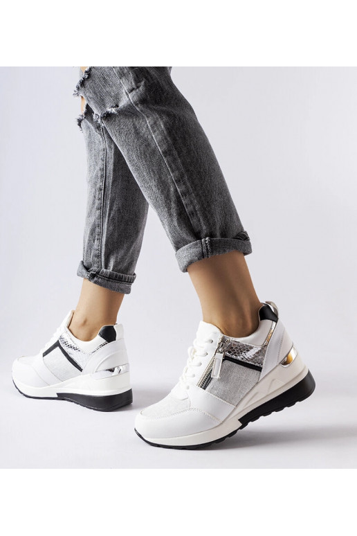 Deodata valged kiiluga tossud