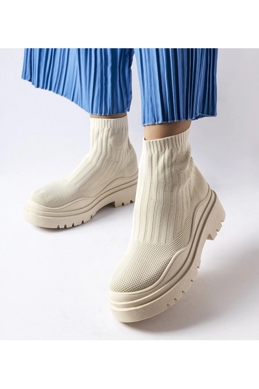 Beežid kõrged tossud Marks Beežid kõrged tossud Marks