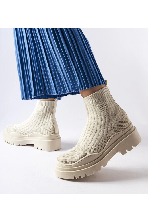 Beežid kõrged tossud Marks Beežid kõrged tossud Marks