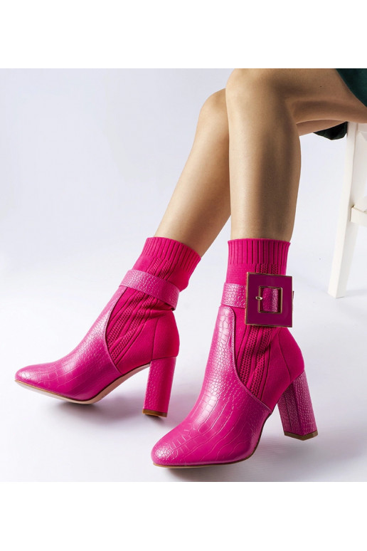 Roosad loomamustriga sokisaapad Enrice