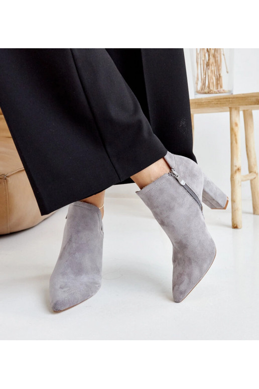 Taylani hallid asümmeetrilise...