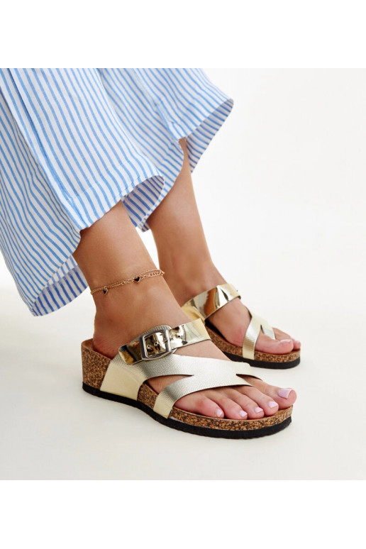 Donata kullast metallist kiilu sandaalid