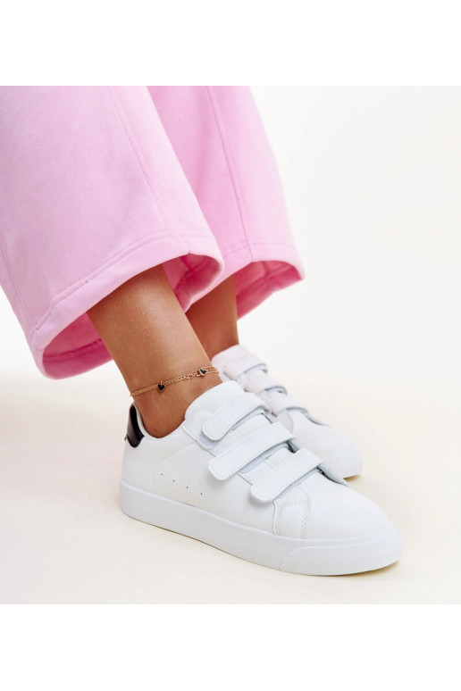 Mustvalged Samala takjakindel tossud