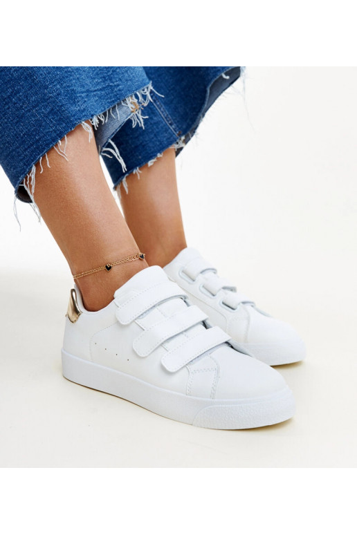 Valged ja kuldsed Samala takjapaelaga...